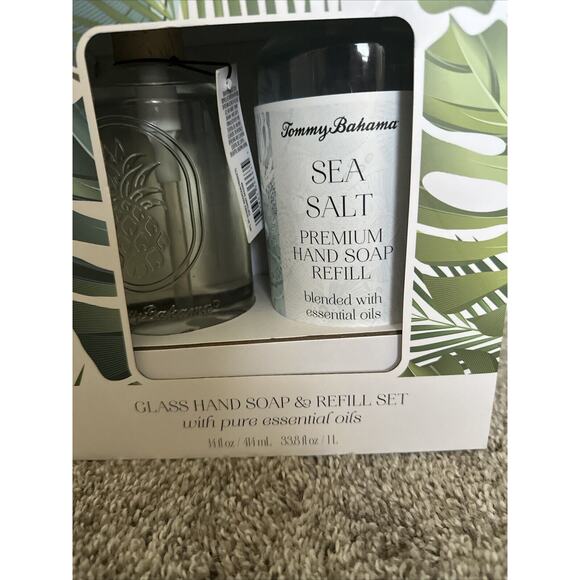 Tommy Bahama Hand Soap Glass Bottle & Refill Set ISLAND VIBES Essential Oil NEW - Picture 2 of 4